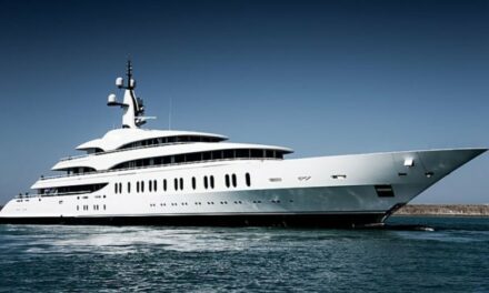 Le fondateur de Crown Resorts, James Packer, vend son yacht pour 283 millions $