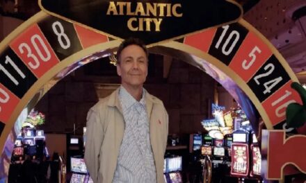 Le maître du bluff dévoile ses secrets à Las Vegas